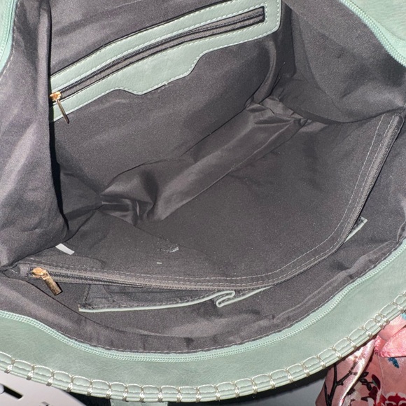 Green Tote w/ Floral Scarf - Picture 4 of 6